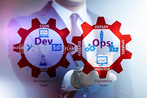 devOps軟件開發它的概念。